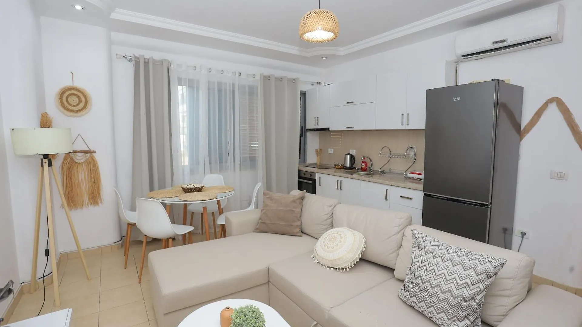 New Bazar Selvia Apartment location